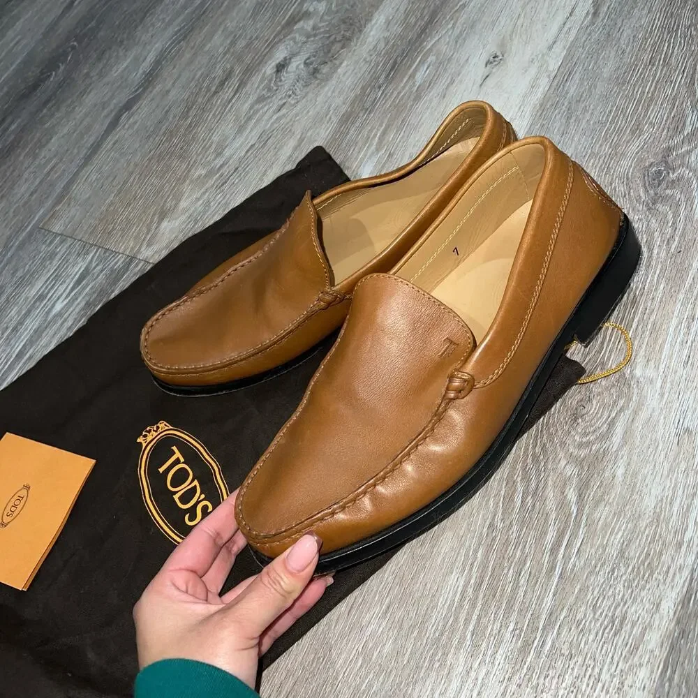 Tod's City Gommino Driving Shoes in Leather Camel Tan Size 7